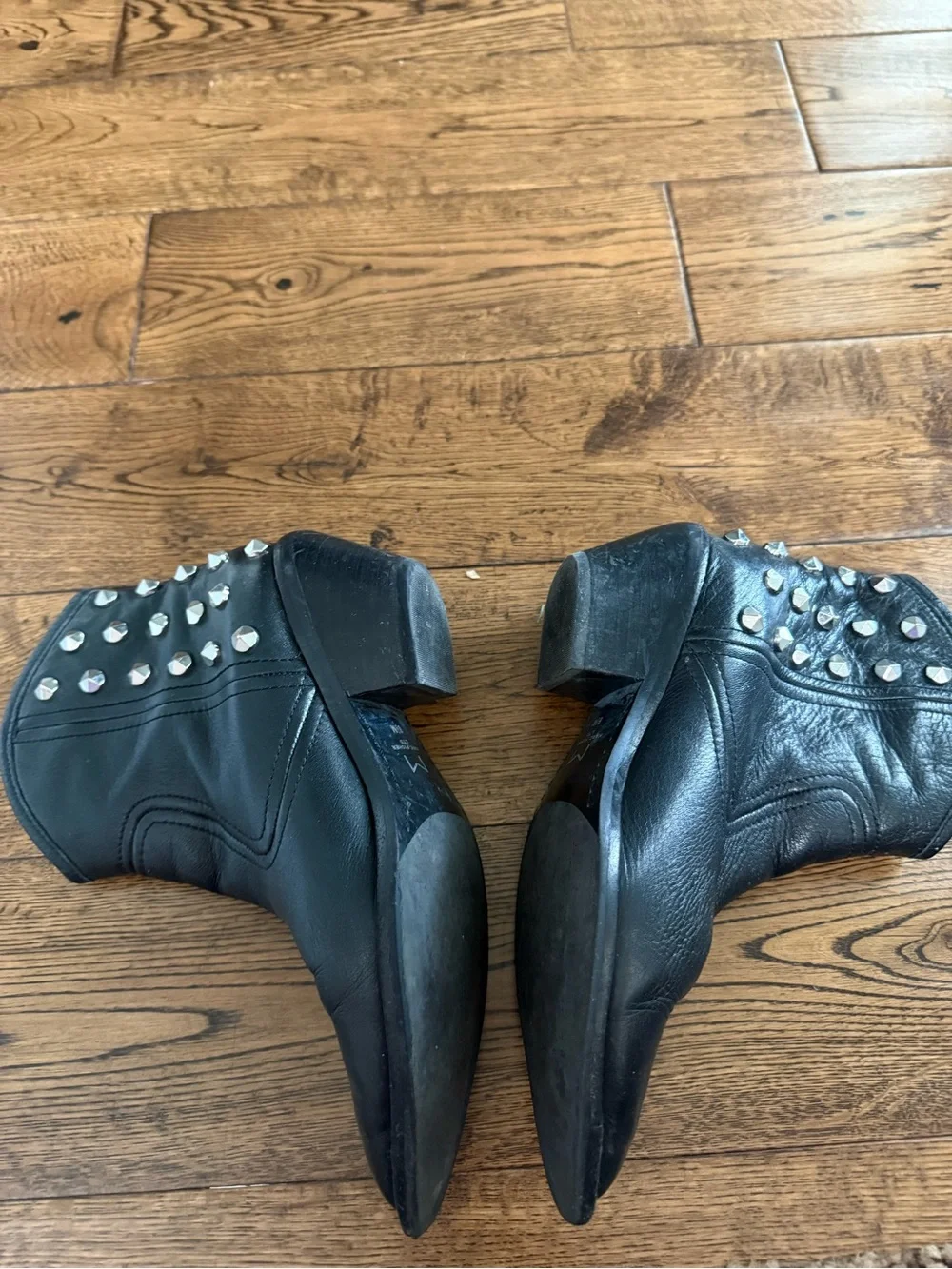 Marc Fisher LTD Baily studded western booties in black leather 6.5 women’s